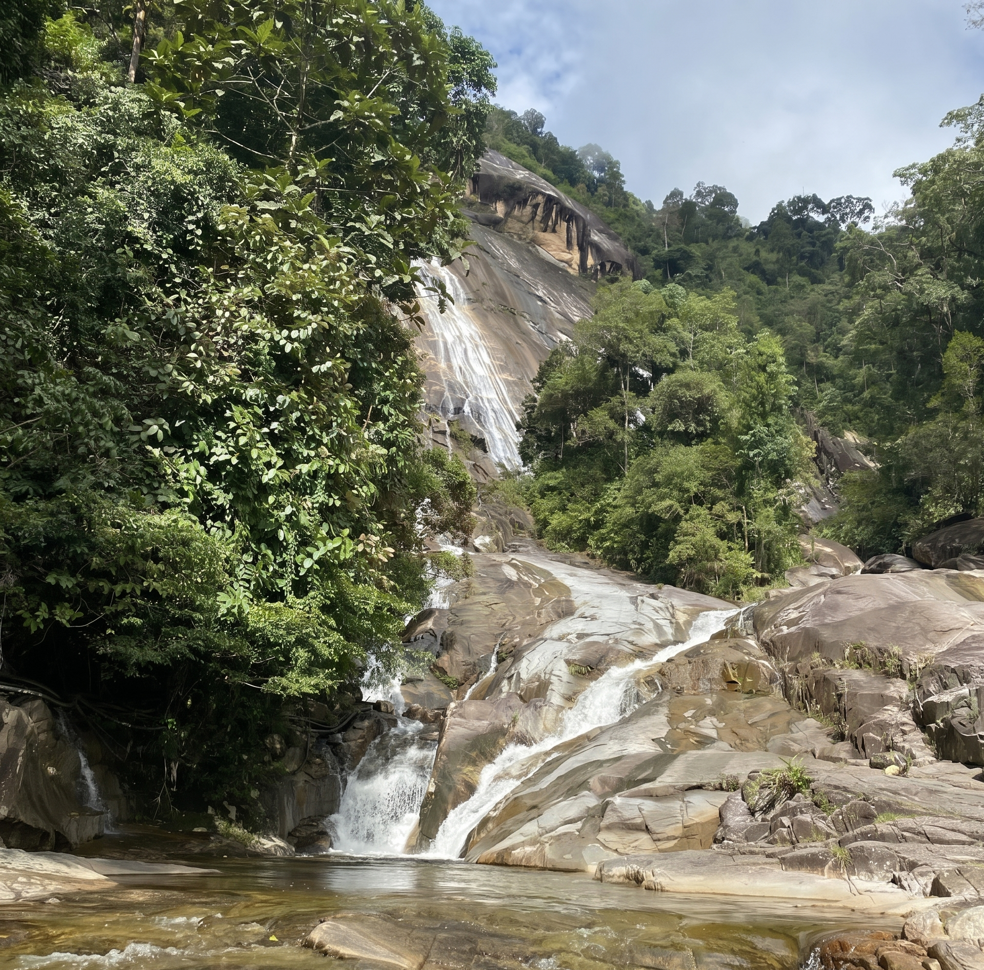 Gunung Stong